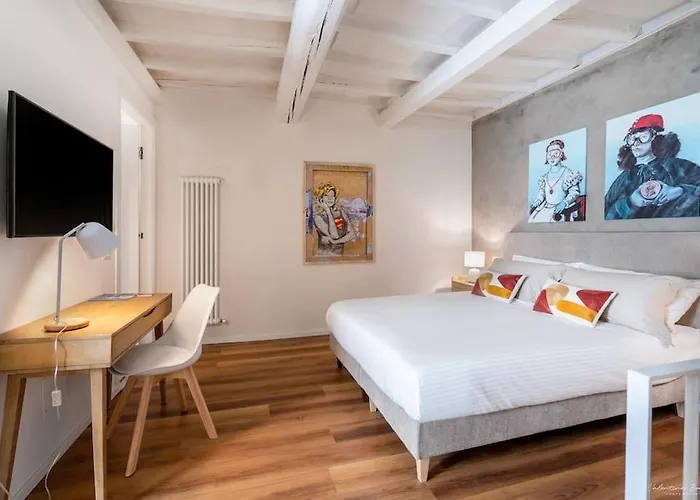 Flo Florence Loft