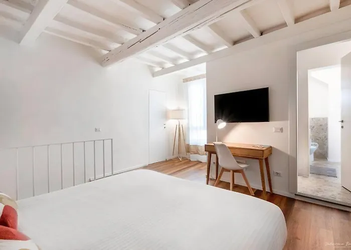 Flo Florence Loft